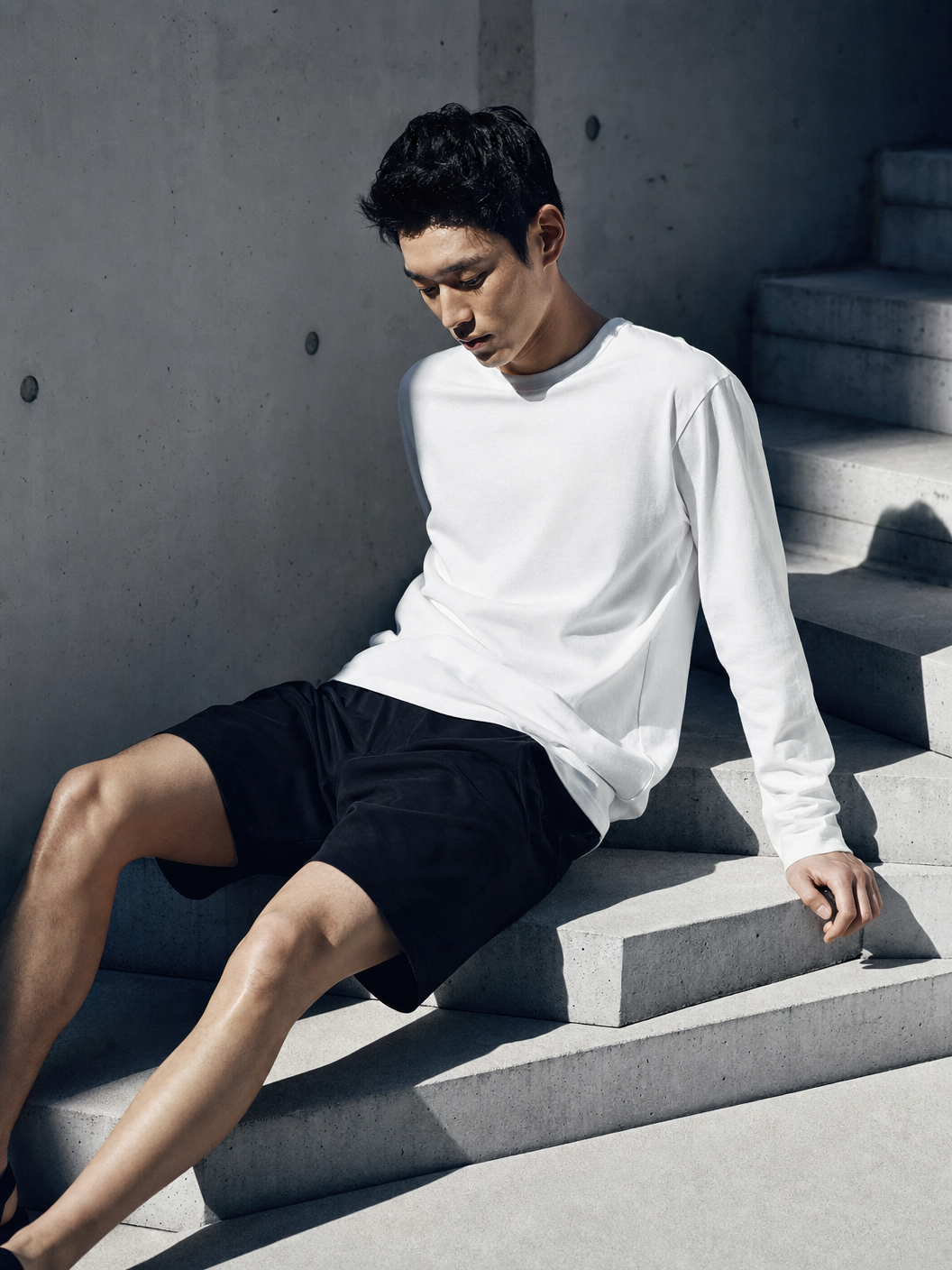 05 — STAIRCASE, WHITE LS